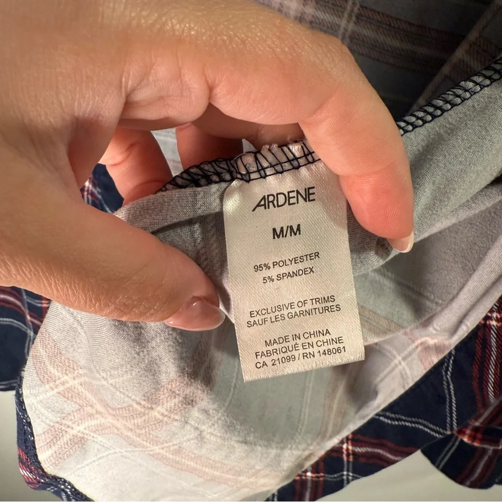 Ardene - Blue and Red Plaid Flannel Shirt - Size M - Picture 4 of 6